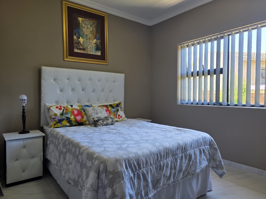 3 Bedroom Property for Sale in Wavecrest Eastern Cape